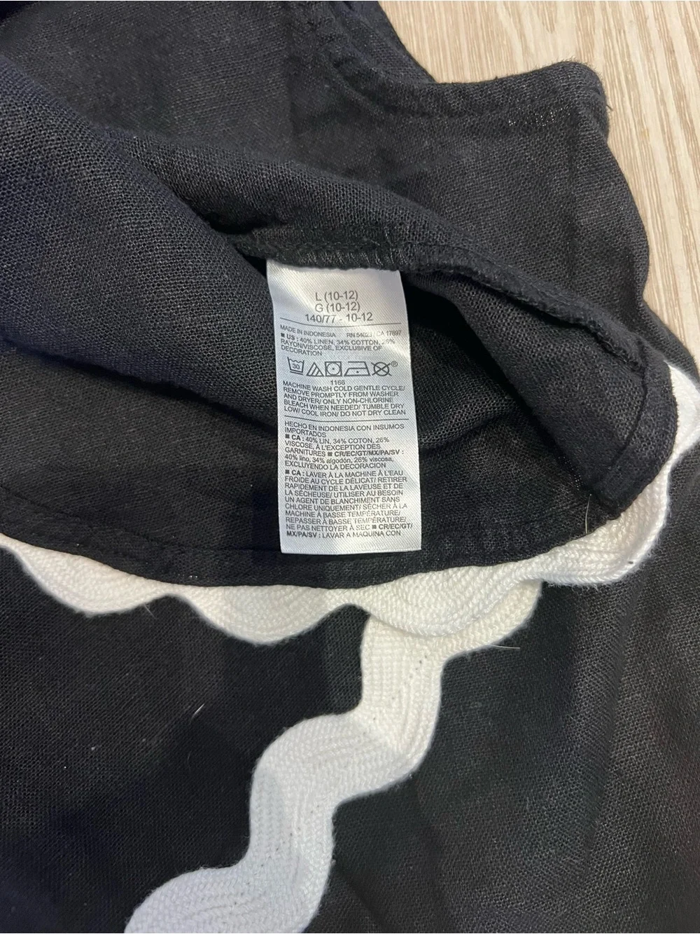 Old Navy Scallop Set